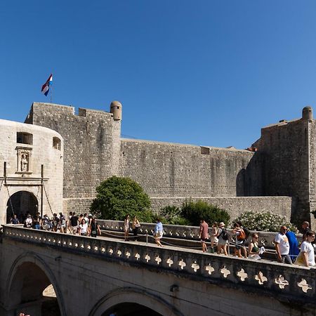 Seistanca Lux -Old City Entrance Dubrovnik Buitenkant foto