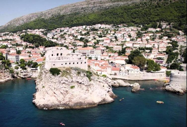 Seistanca Lux -Old City Entrance Dubrovnik Buitenkant foto